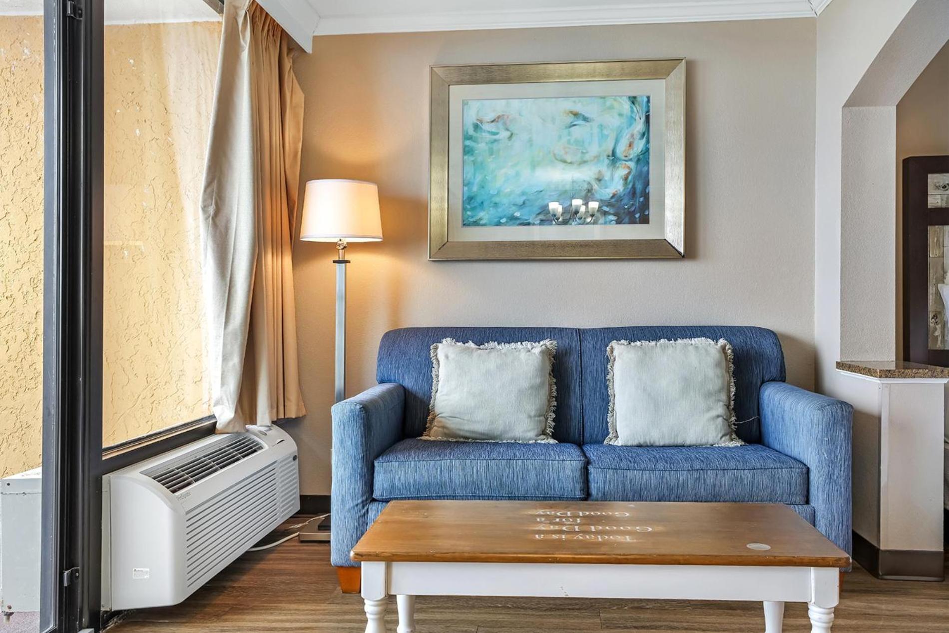 Sand, Sun, And Fun At Caravelle Resort Apartment *