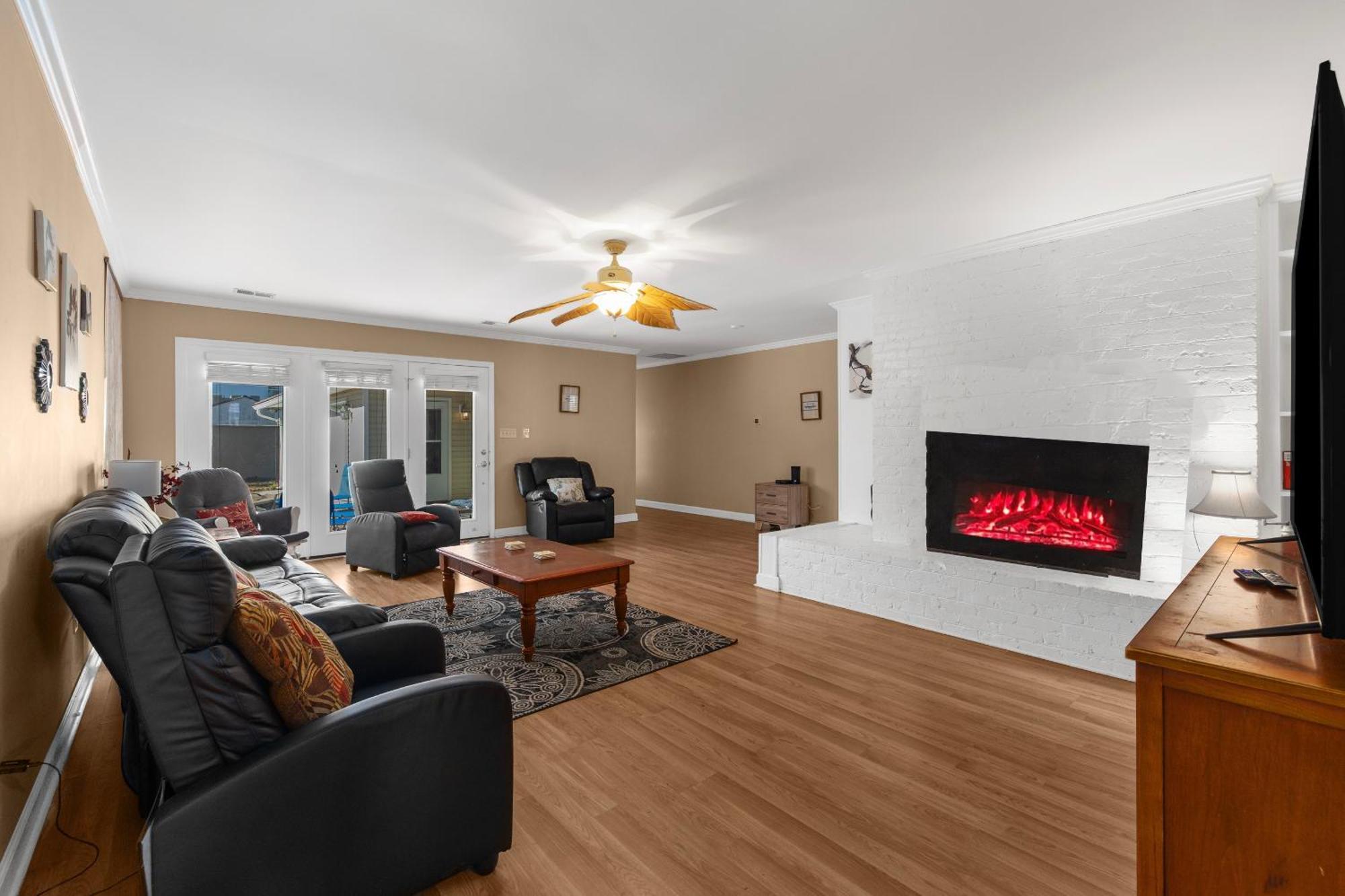Ocean View Villa: Chic Retreat With Private Pool And Rooftop Deck Myrtle Beach