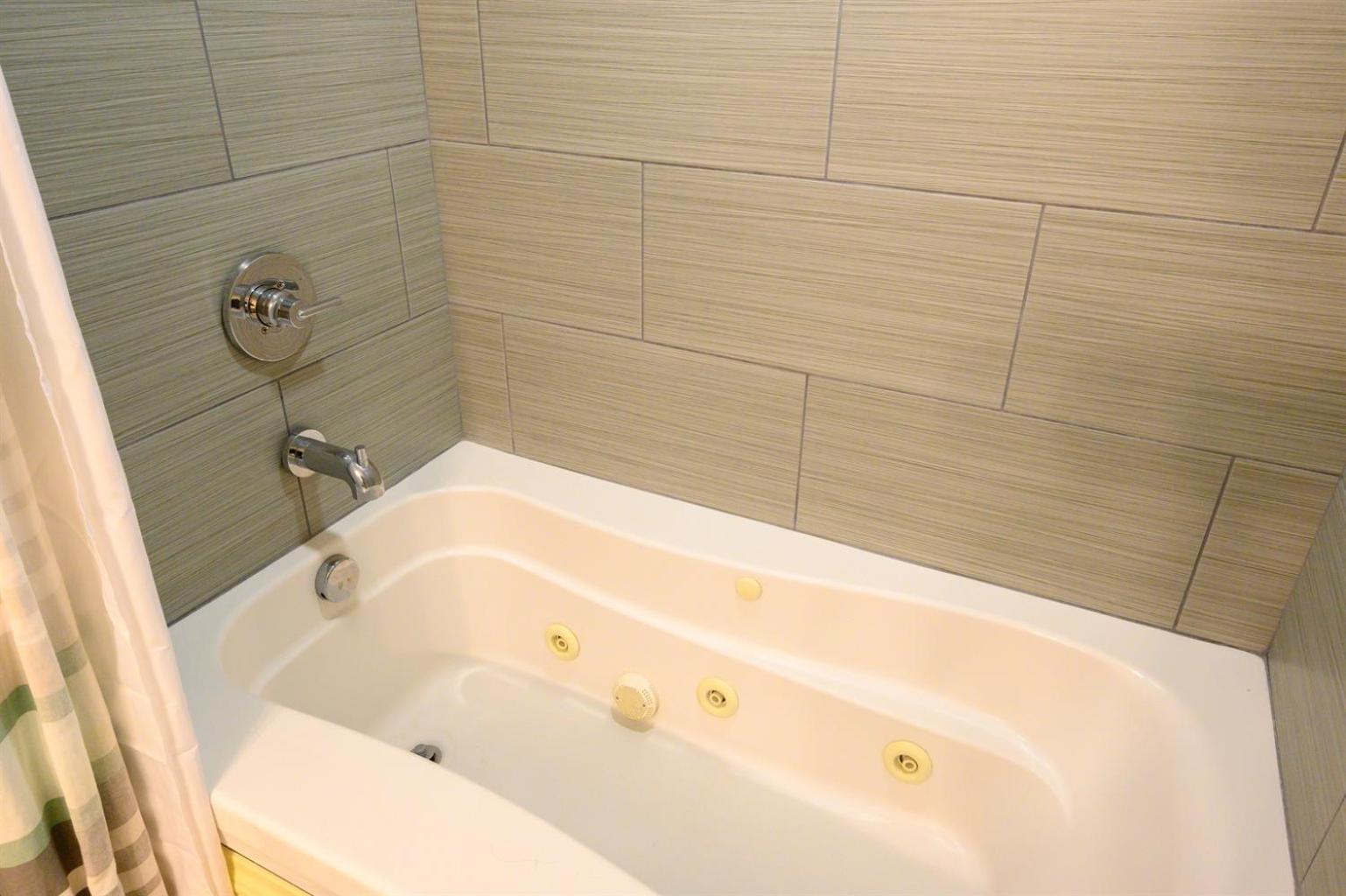 Apartment New Amazing Corneramazing Views Honeymoon Suite!