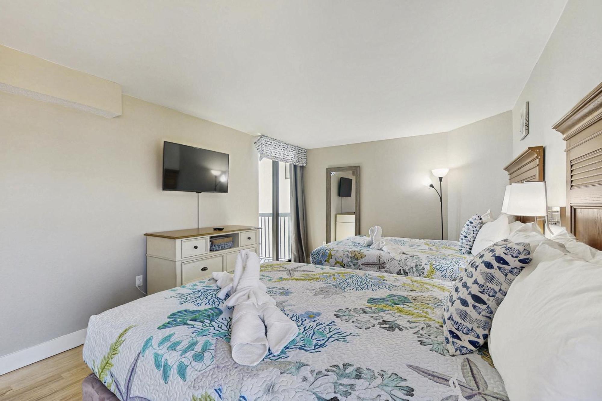 Apartment Compass Cove 871