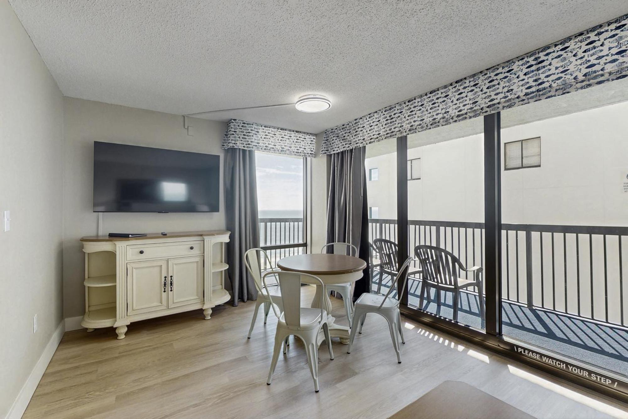 Compass Cove 871 Apartment