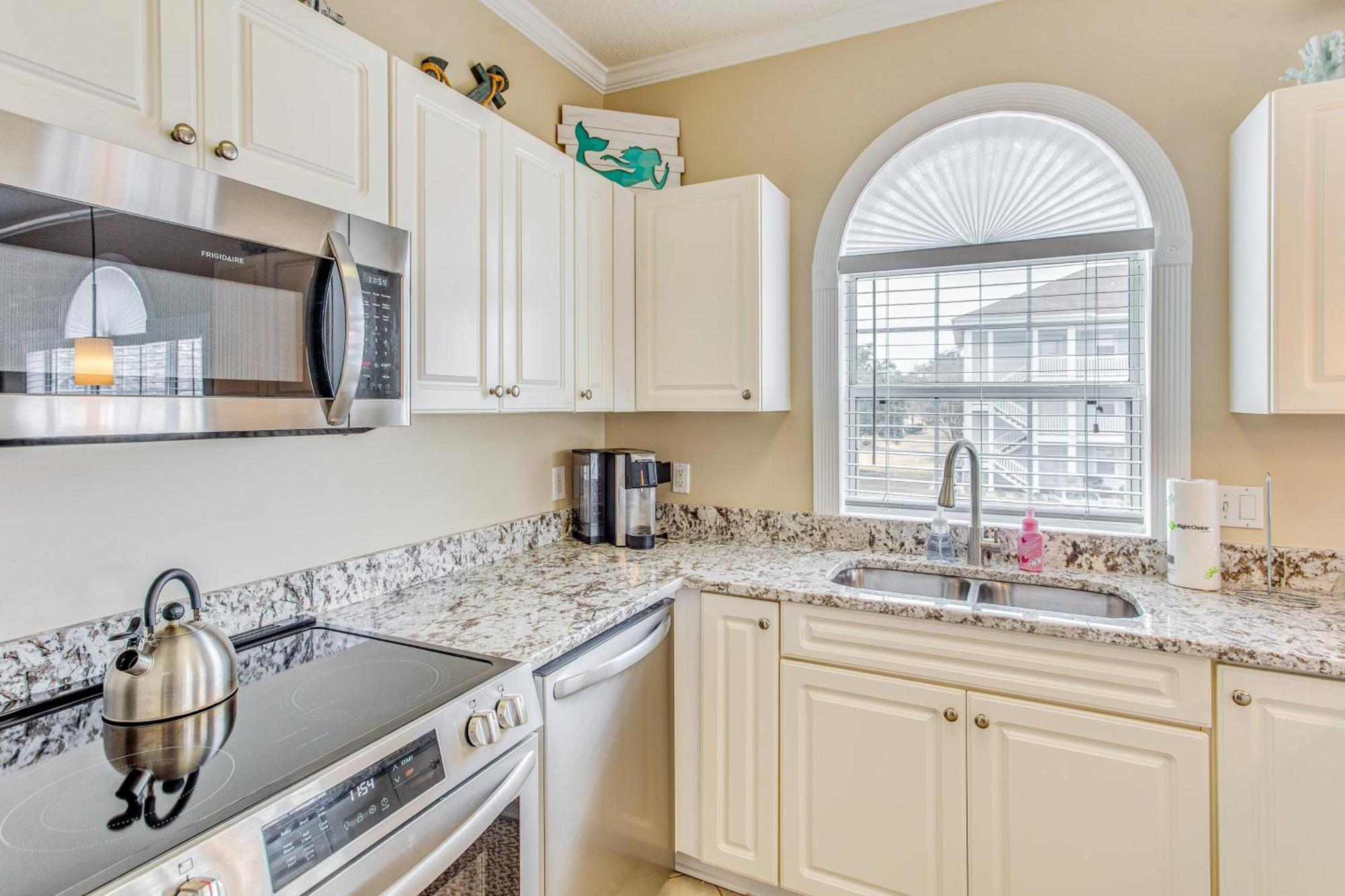 Pet-friendly Myrtle Escape With Pool Views!