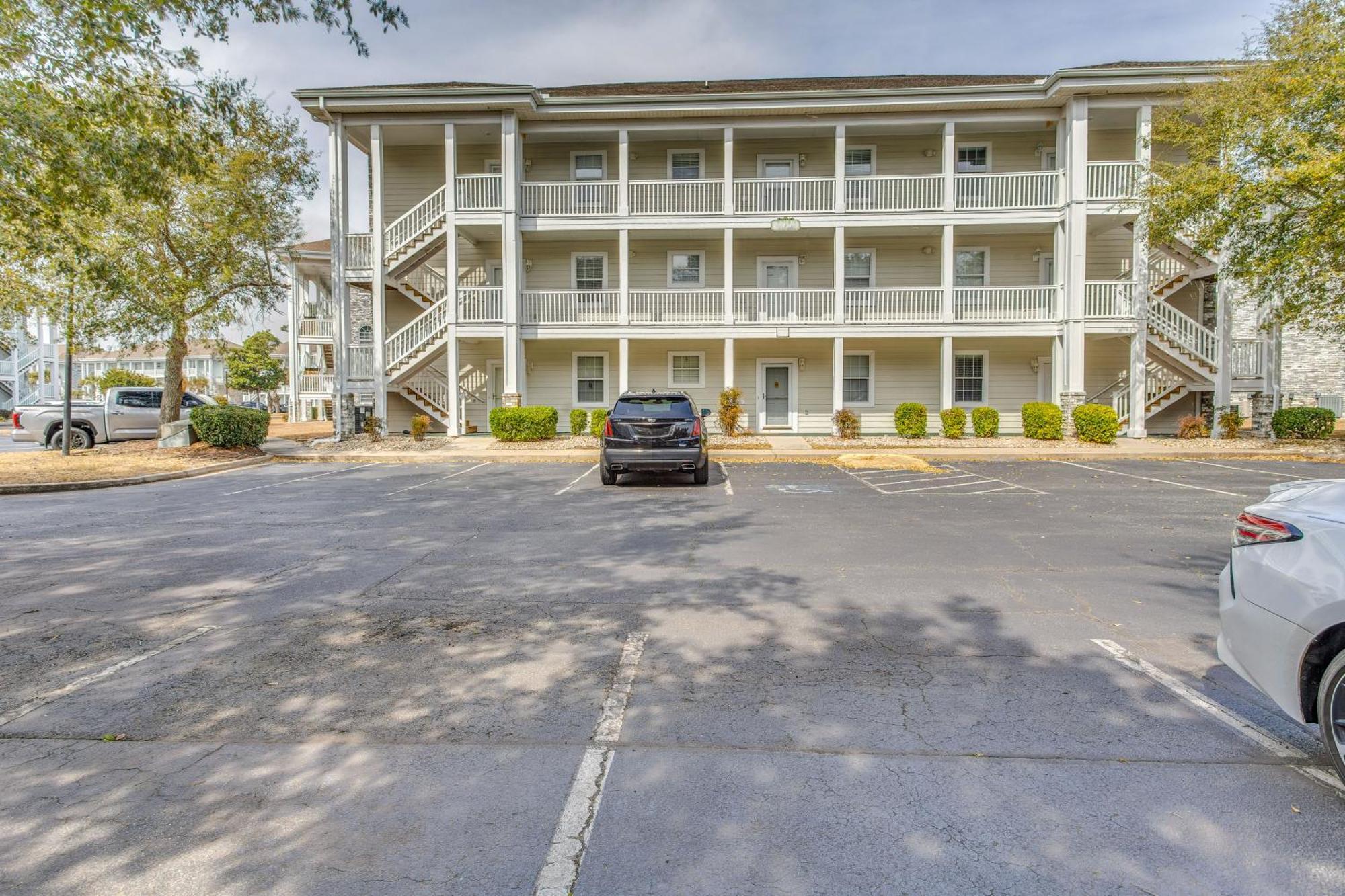 Pet-friendly Myrtle Escape With Pool Views! * Myrtle Beach