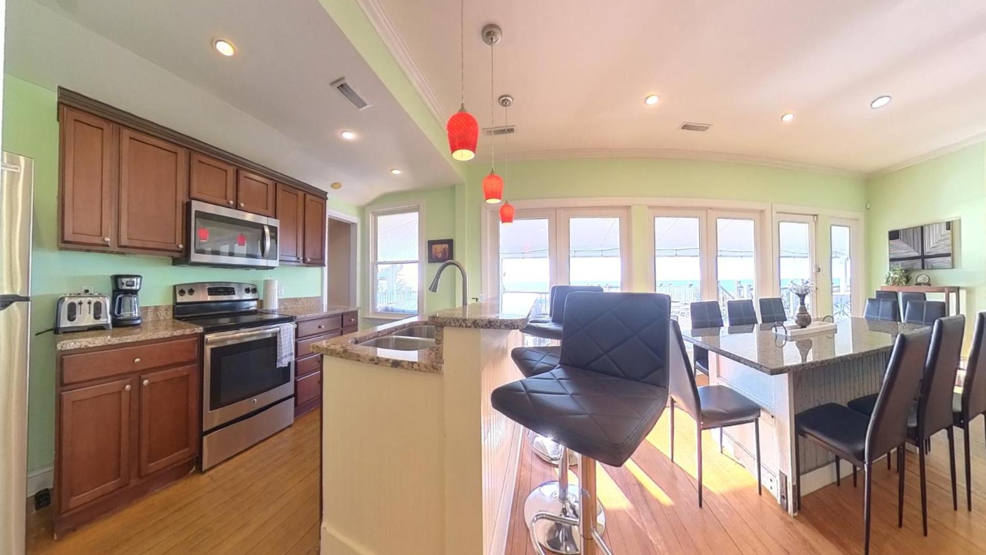 Posh Oceanfront Oasis: Private Pool, & Game * Myrtle Beach
