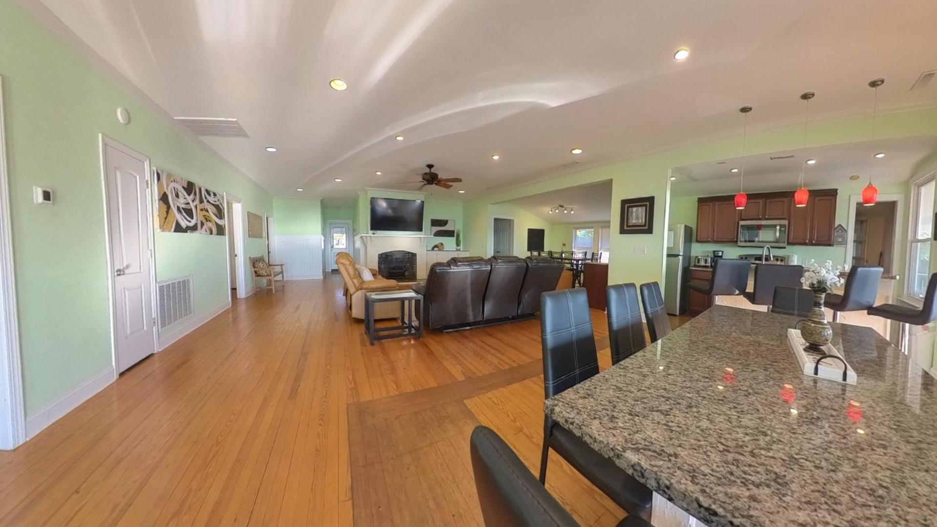 Holiday home Posh Oceanfront Oasis: Private Pool, & Game
