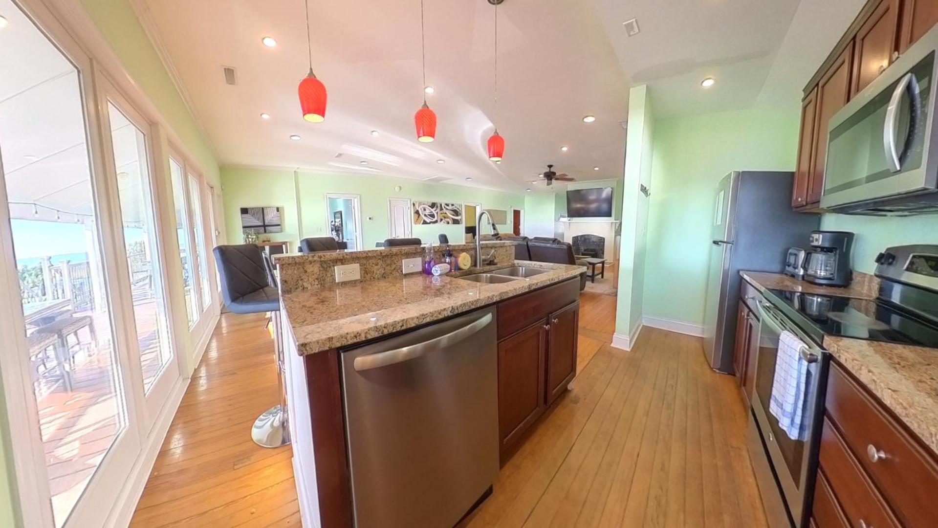 Posh Oceanfront Oasis: Private Pool, & Game Holiday home Myrtle Beach