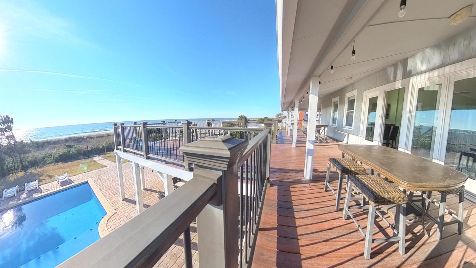Posh Oceanfront Oasis: Private Pool, & Game