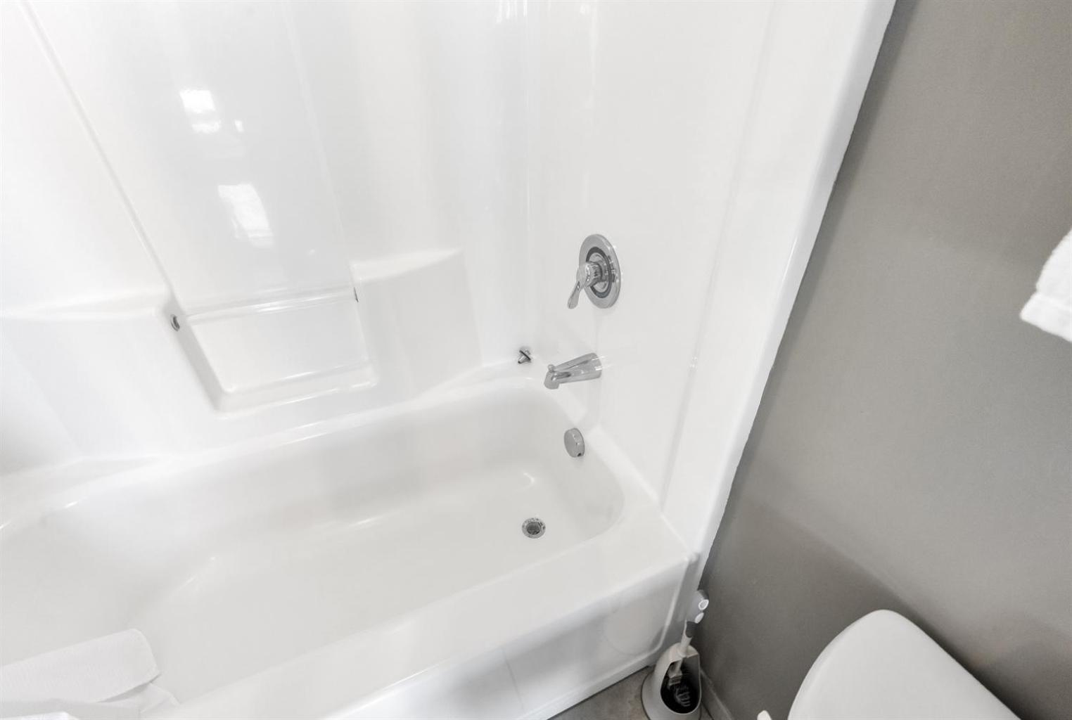 Oceanfront Myrtle Beach 2-Br Condo With Hot Tubs Myrtle Beach