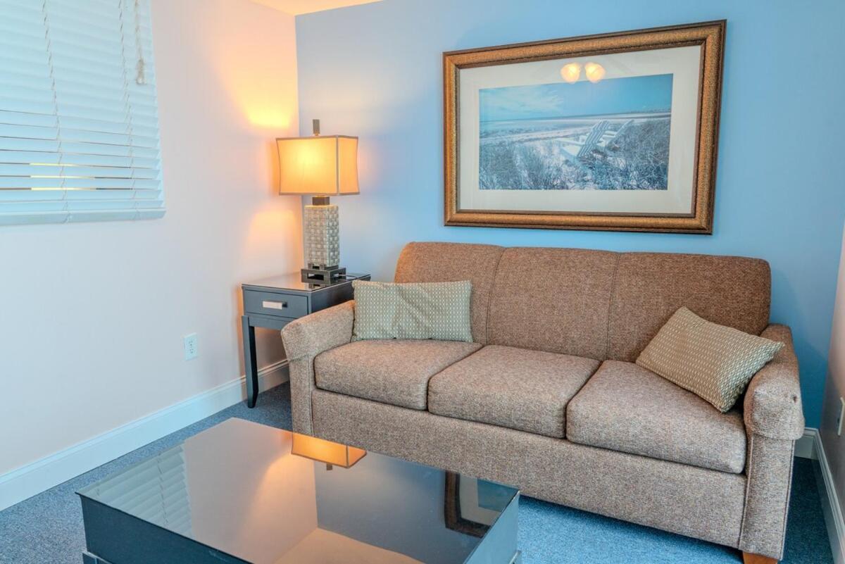 Towers On The Grove 724 Direct Oceanfront Sleeps 6 Guests Apartment Myrtle Beach