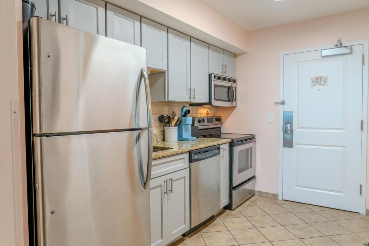 Apartment Towers On The Grove 724 Direct Oceanfront Sleeps 6 Guests
