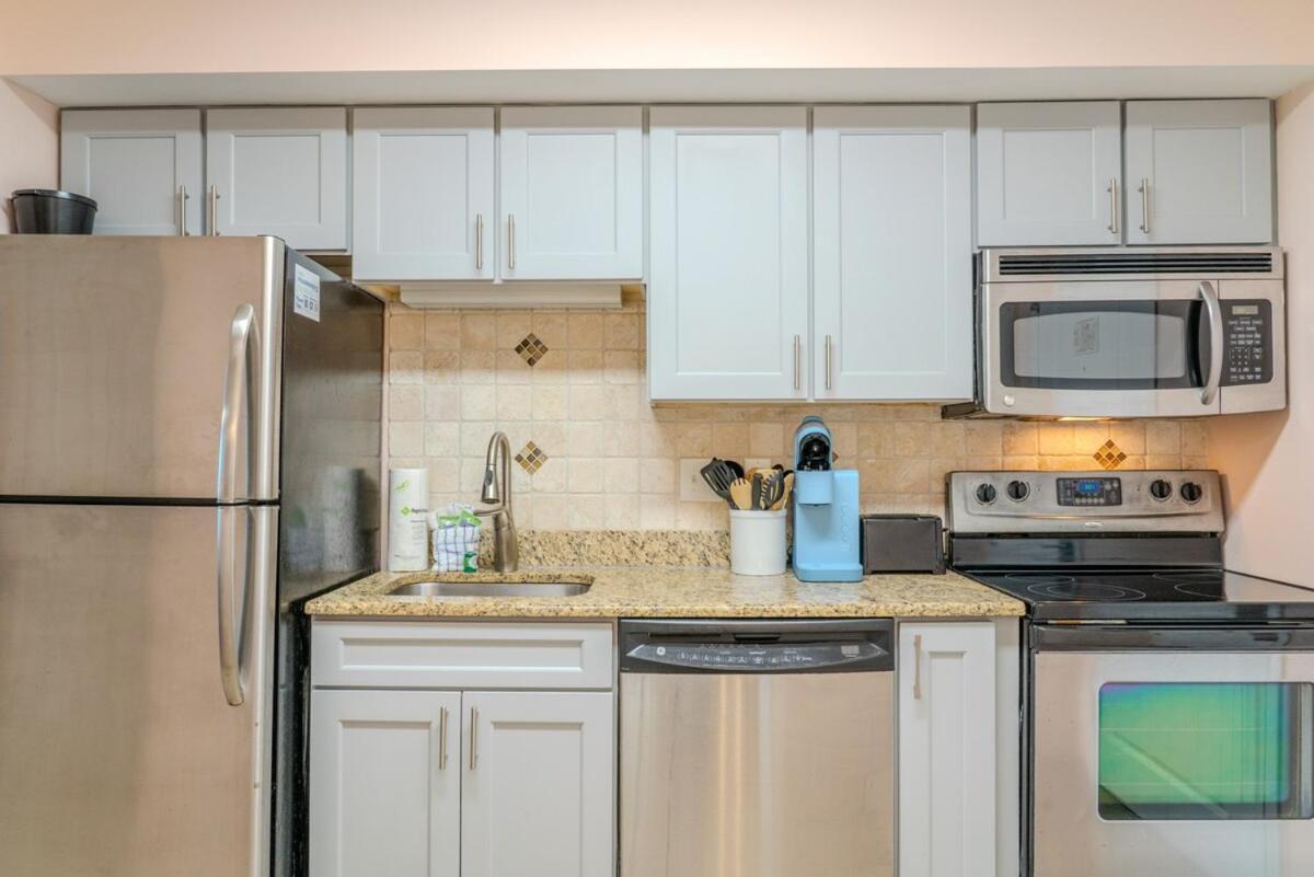 Towers On The Grove 724 Direct Oceanfront Sleeps 6 Guests Apartment *