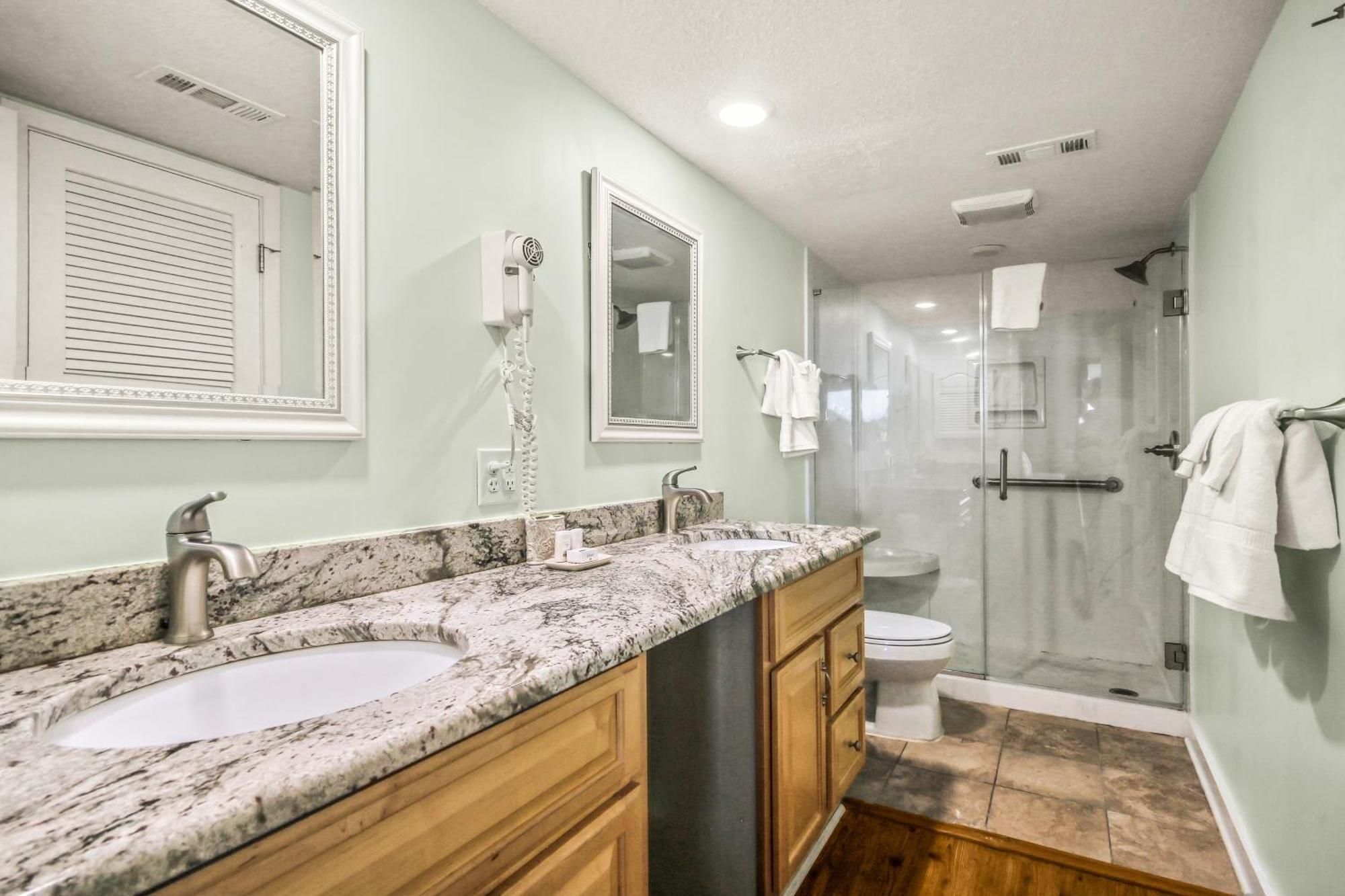 Apartment Ocean Creek Plantation D-1 *