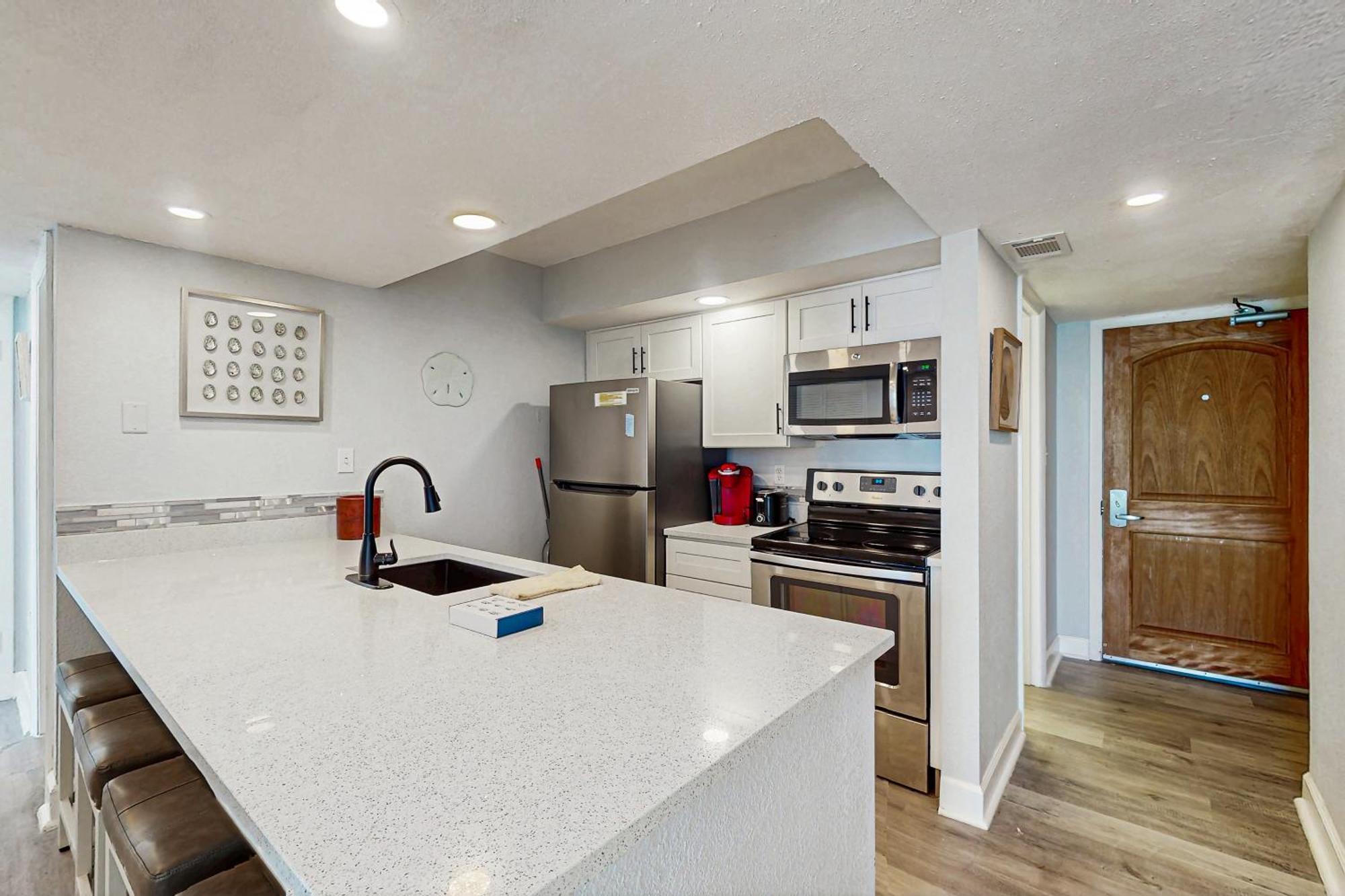 Oceanfront 529 At Sands Ocean Club Apartment