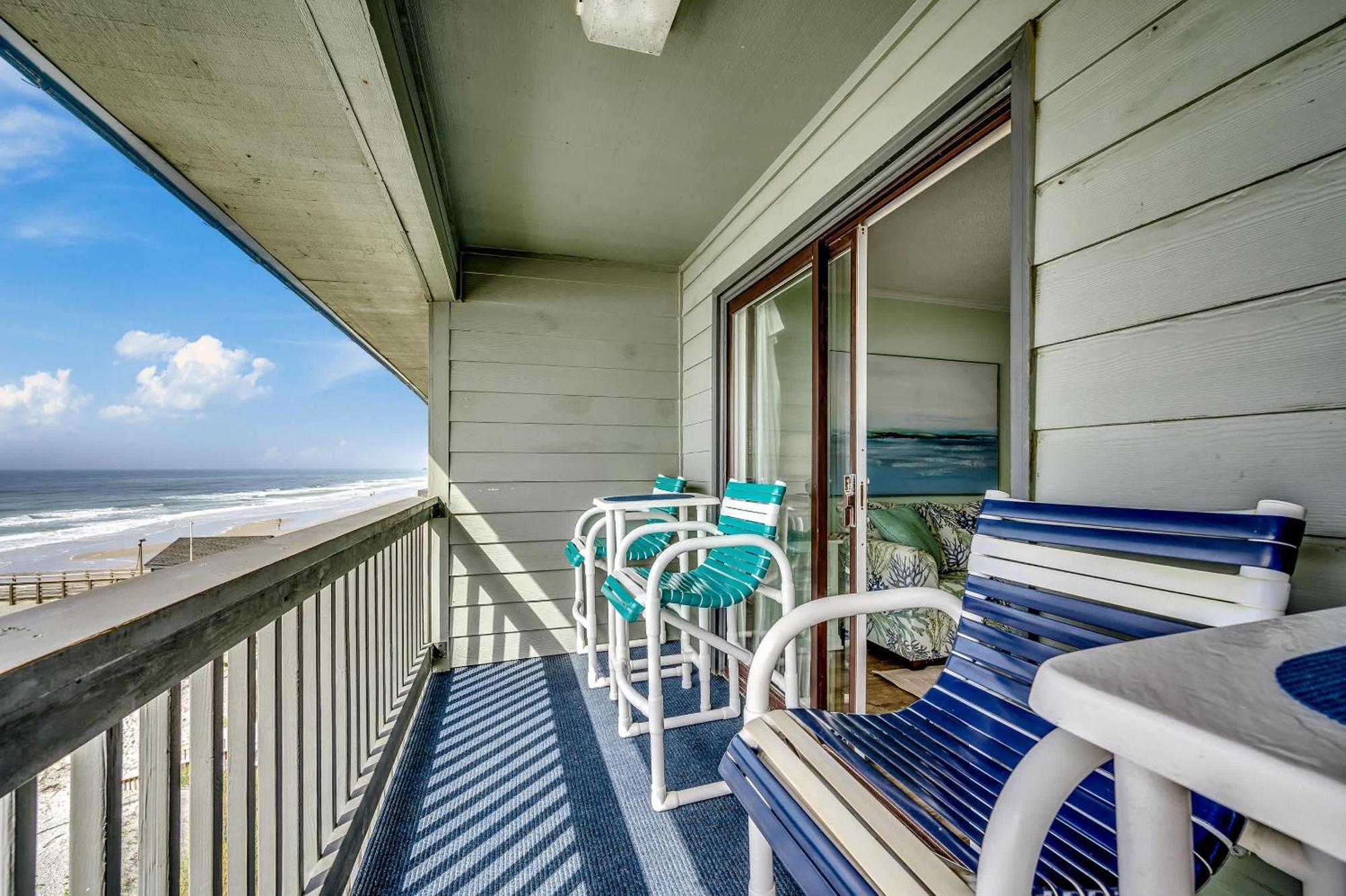Holiday home Drifty Daze Oceanfront W Pool Myrtle Beach