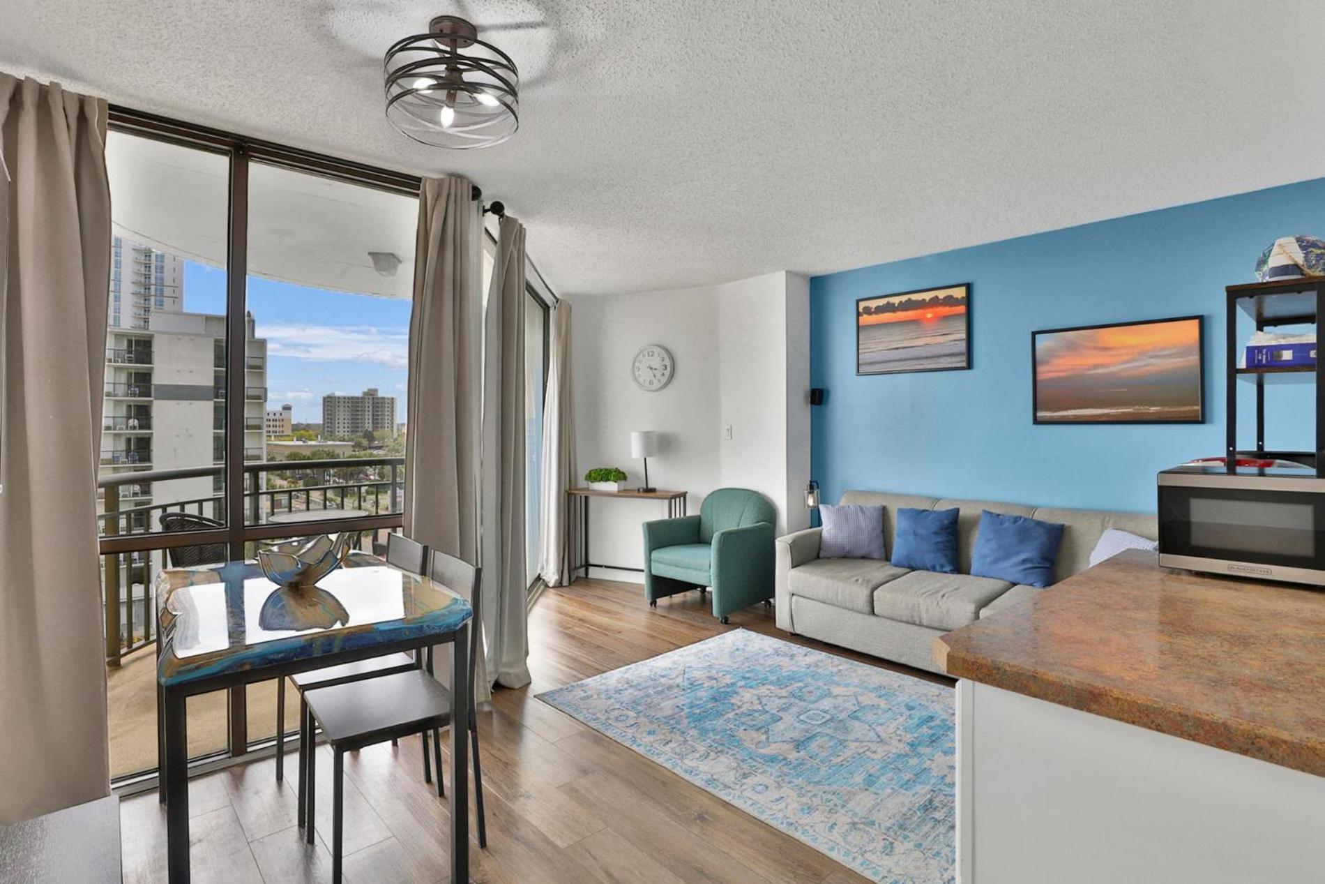 Memorable Sunrises At Meridian Plaza 1 Bedroom Holiday home