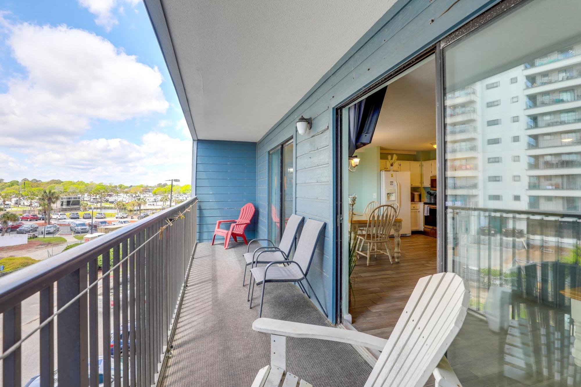 Ocean-view Balcony Myrtle Condo!