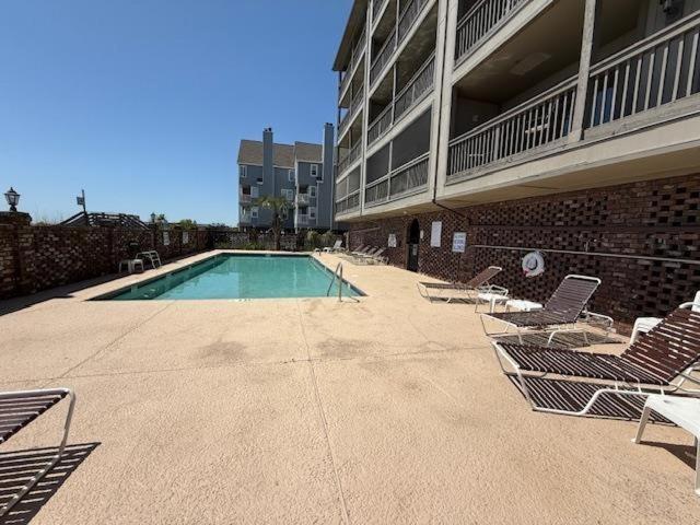 Sea Shadow 205 Apartment