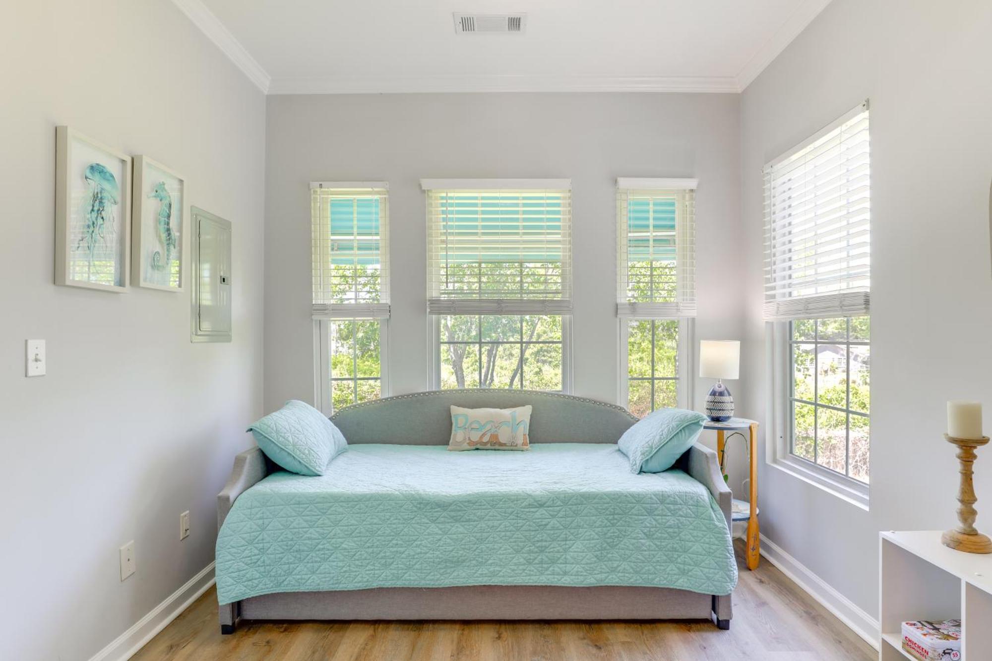 Apartment Savannah Shores Less Than 2 Mi To Beach! *