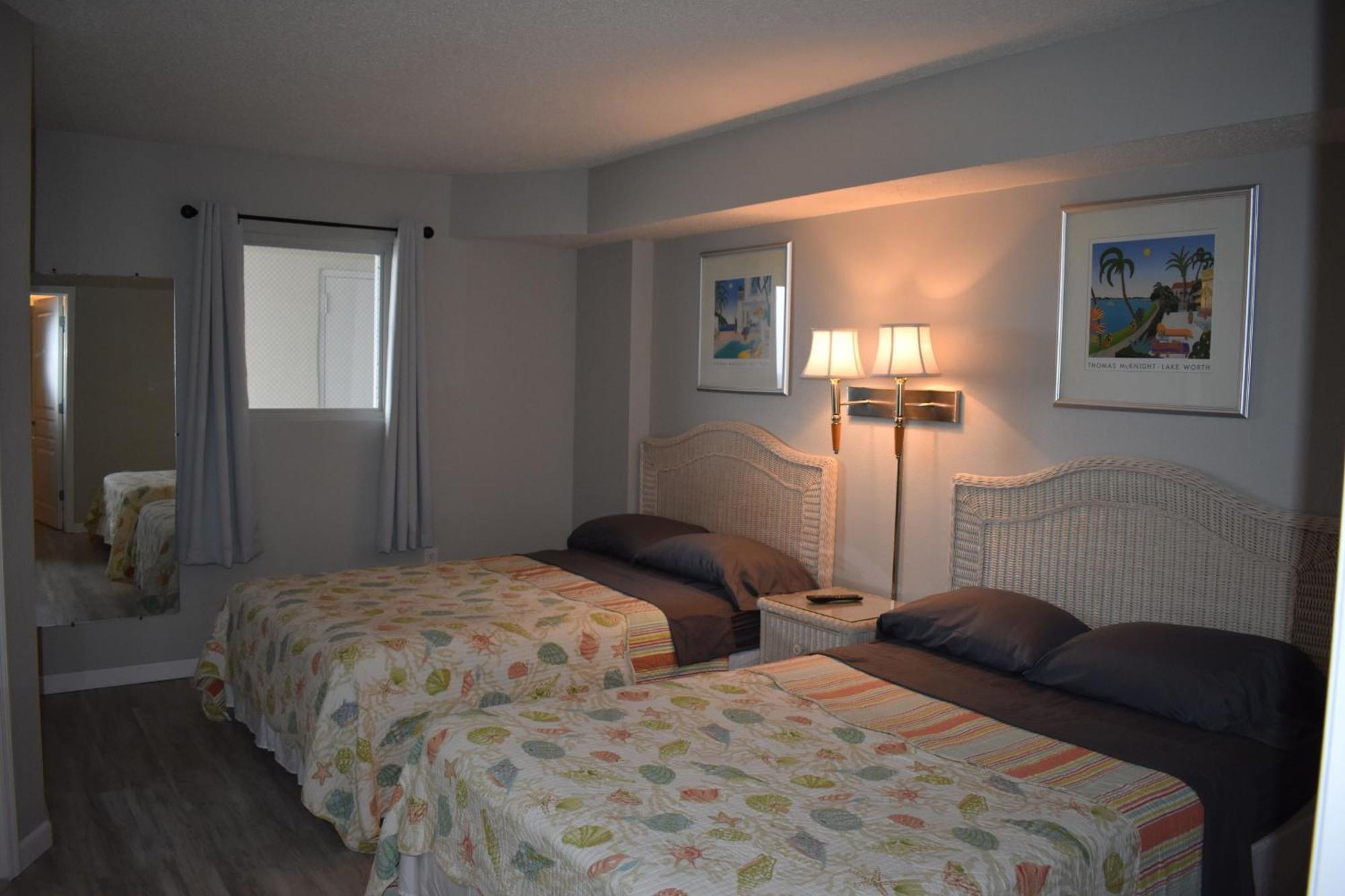 Gorgeous Oceanfront 3 Bedrooms Sleeps Up To10 People - Initial Supply Of Linens Included