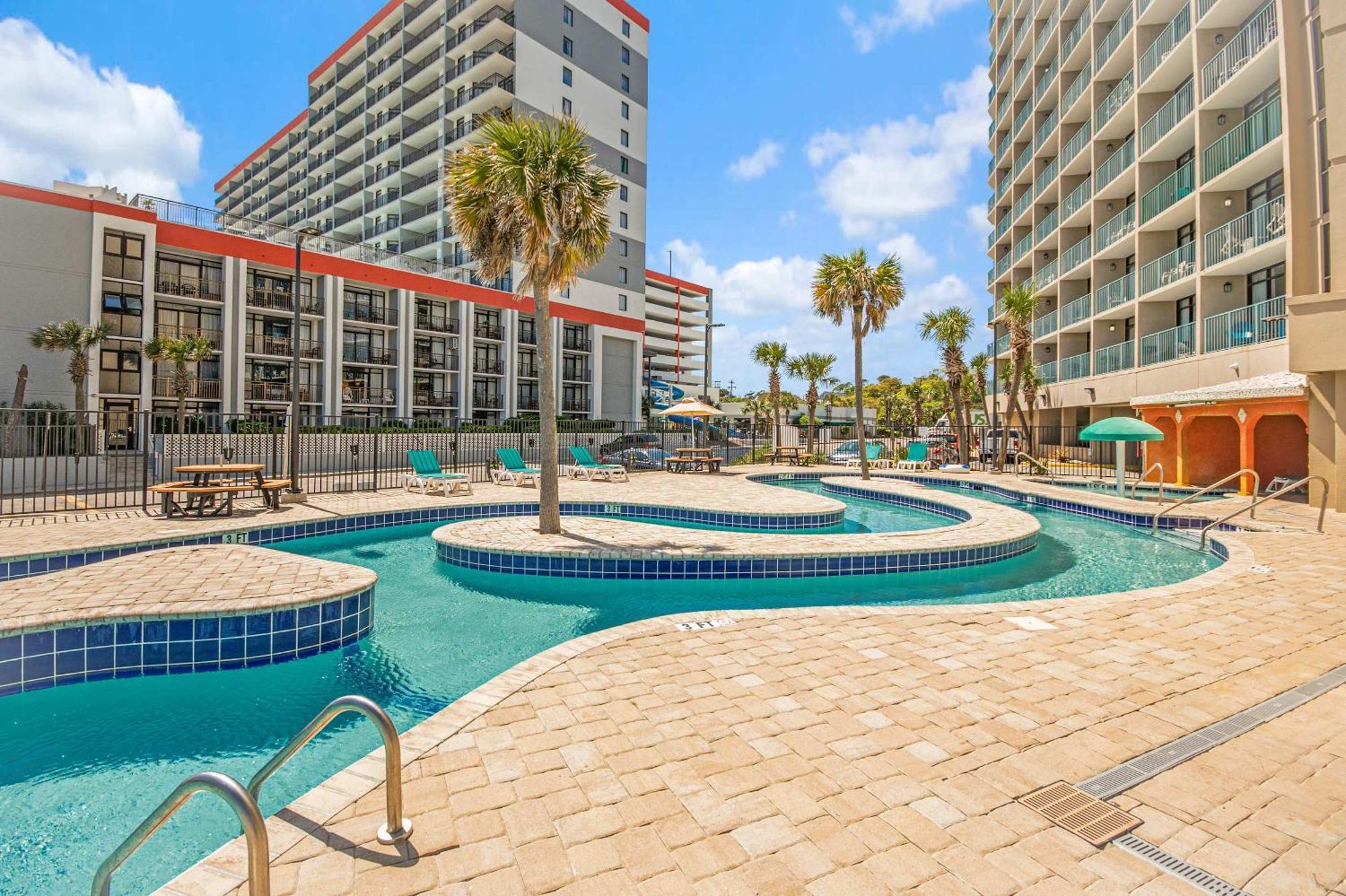 Charming View 3br King Pool Free Tickets B152 Myrtle Beach