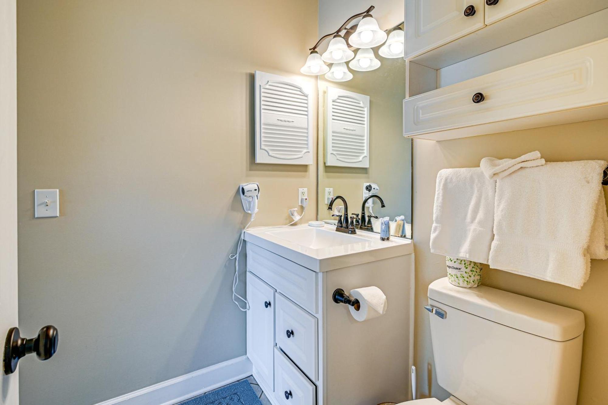 Pet-friendly Myrtle Escape With Pool Views! * Myrtle Beach