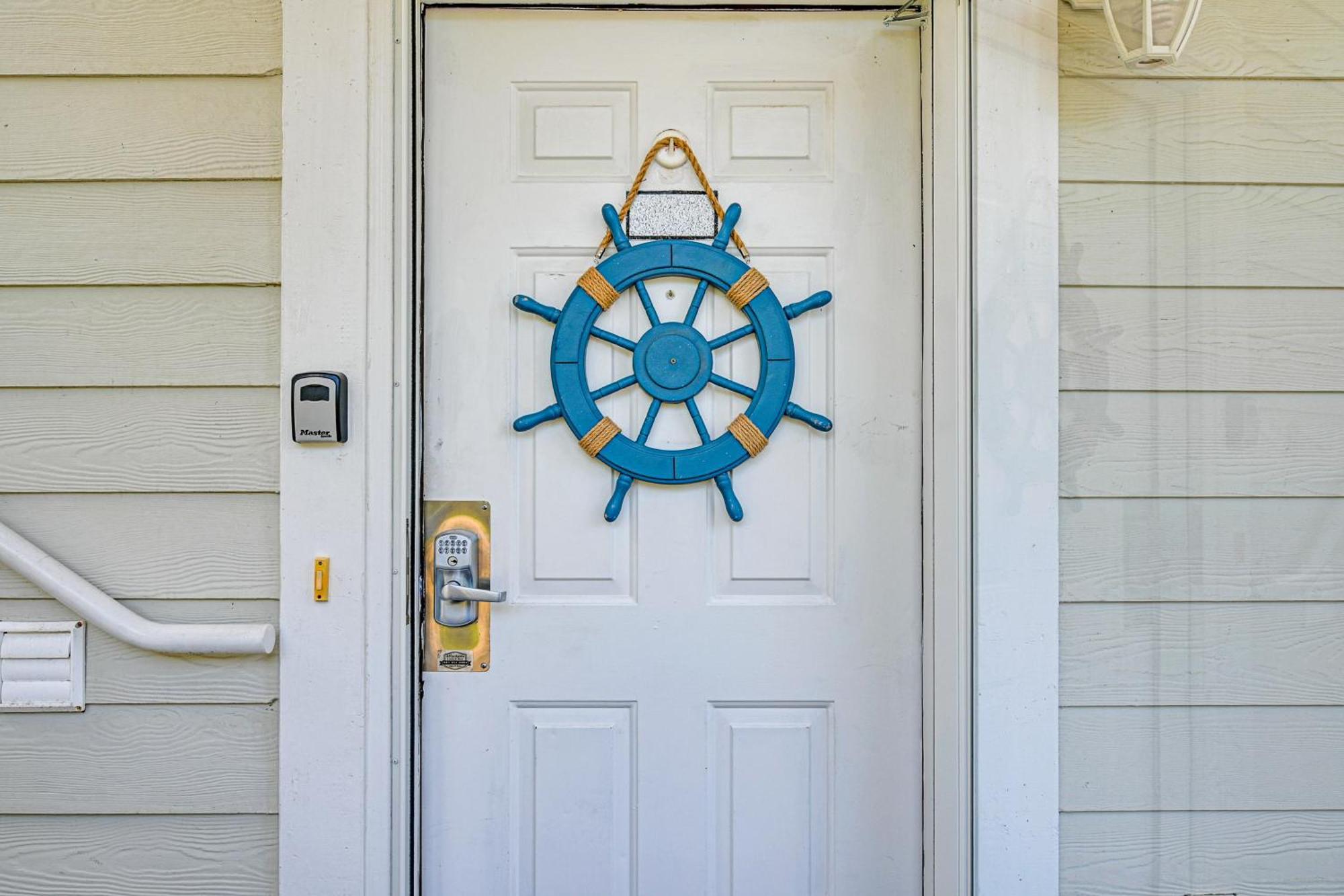 Pet-friendly Myrtle Escape With Pool Views! Apartment