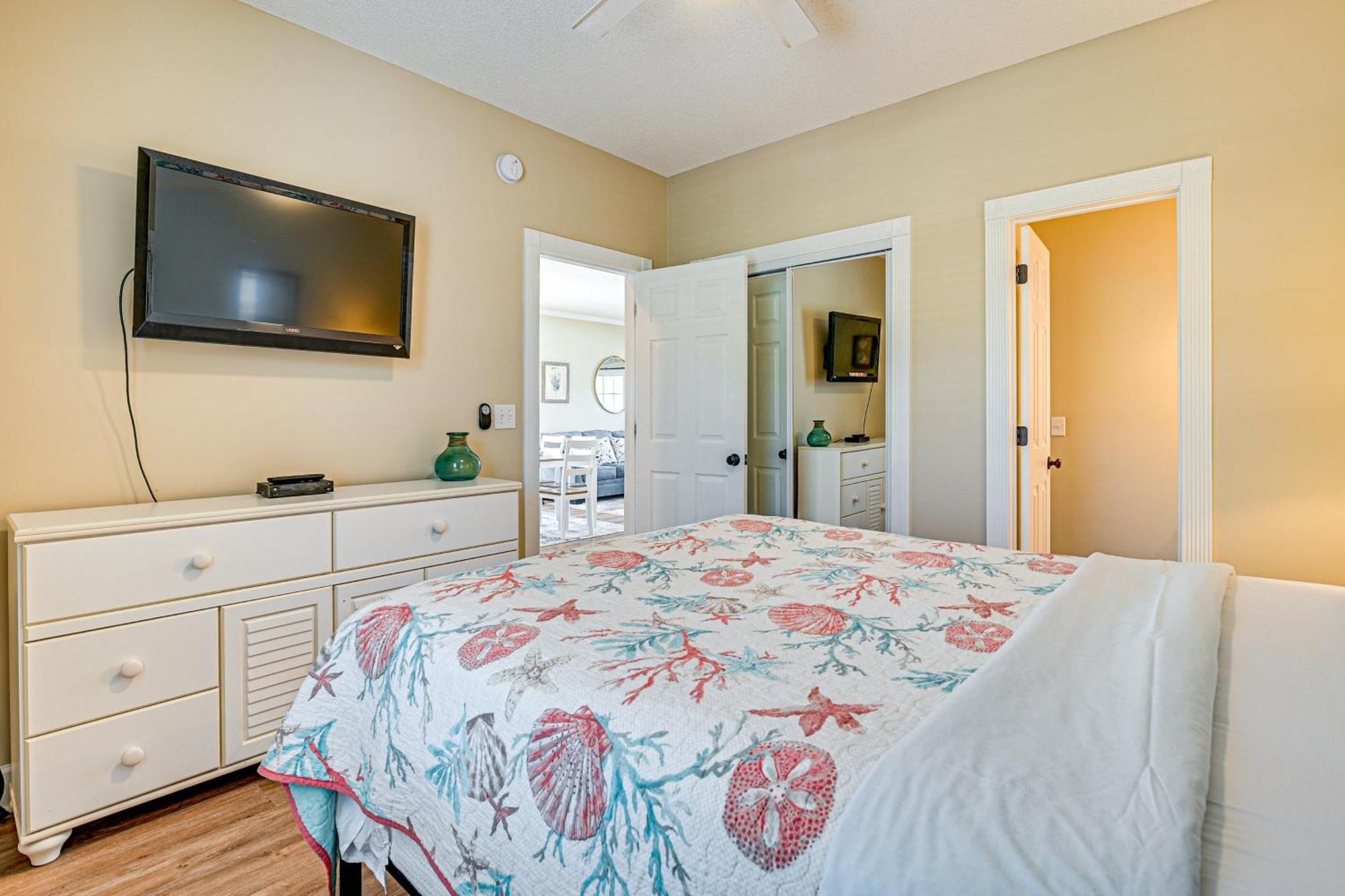 Apartment Pet-friendly Myrtle Escape With Pool Views! *