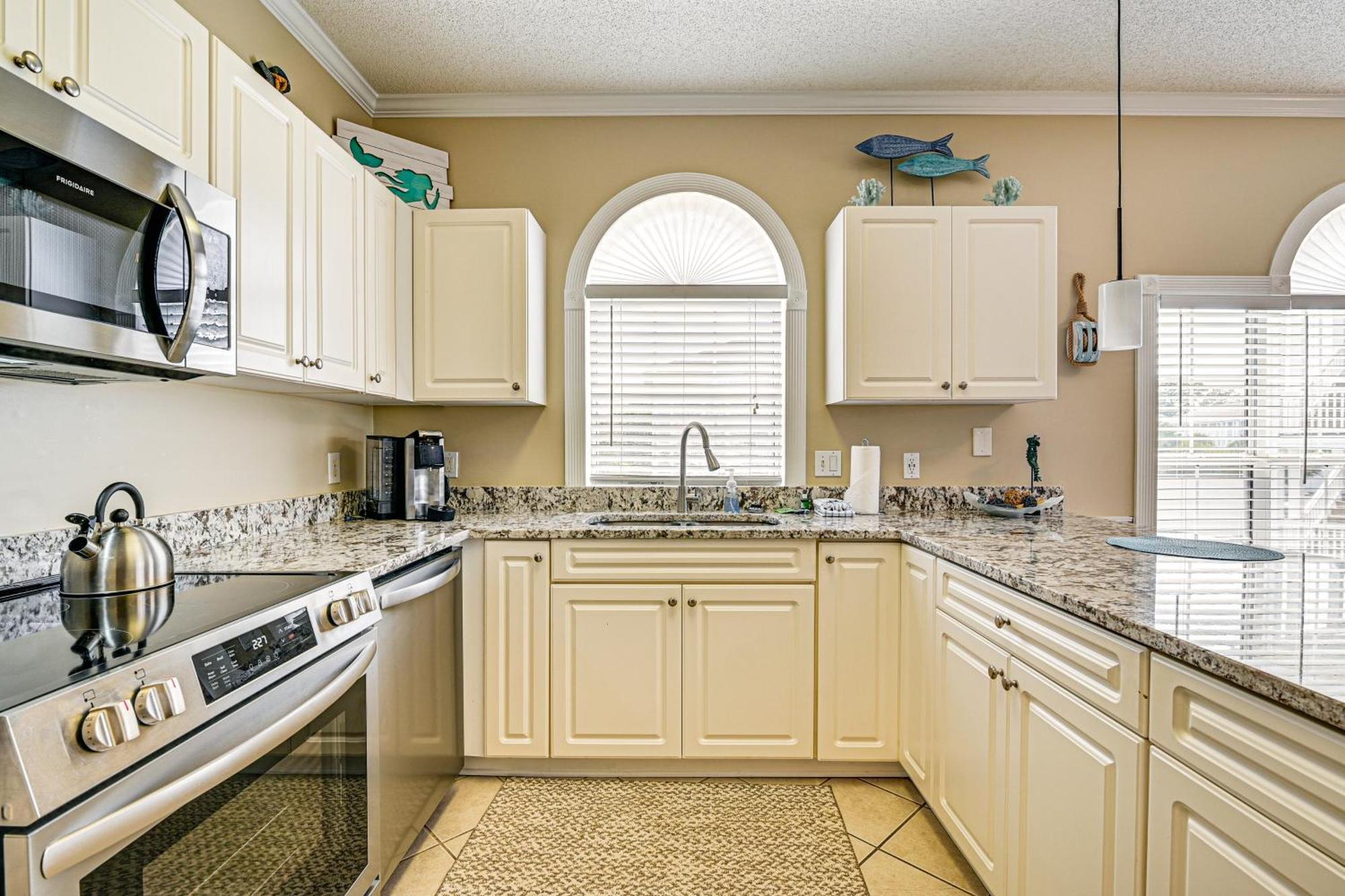 Apartment Pet-friendly Myrtle Escape With Pool Views! Myrtle Beach