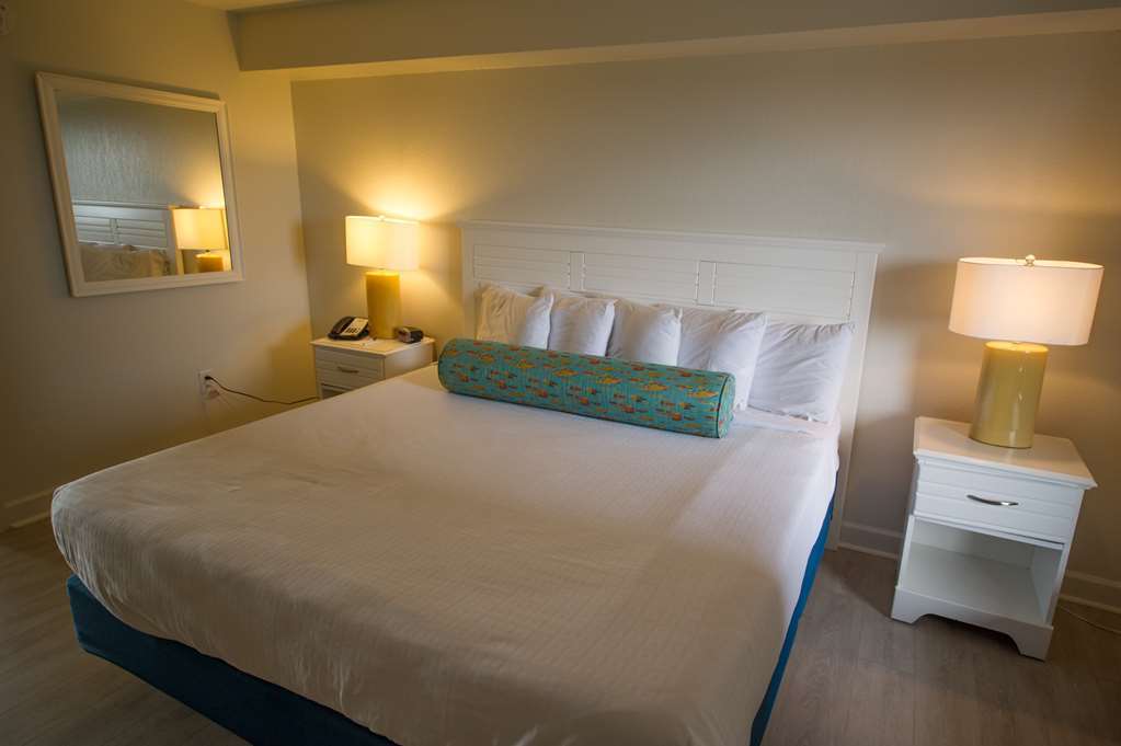 Sandcastle Oceanfront At The Pavilion Hotel 3*