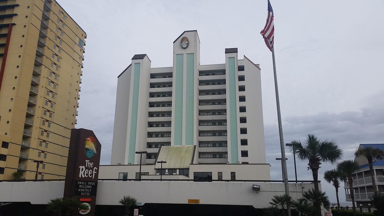 Reef Hotel 2*