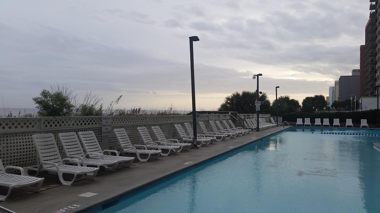 Reef Hotel 2*