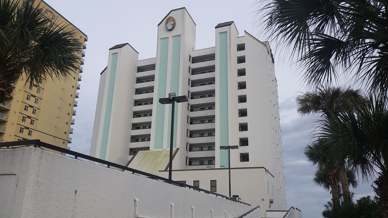 Reef Hotel