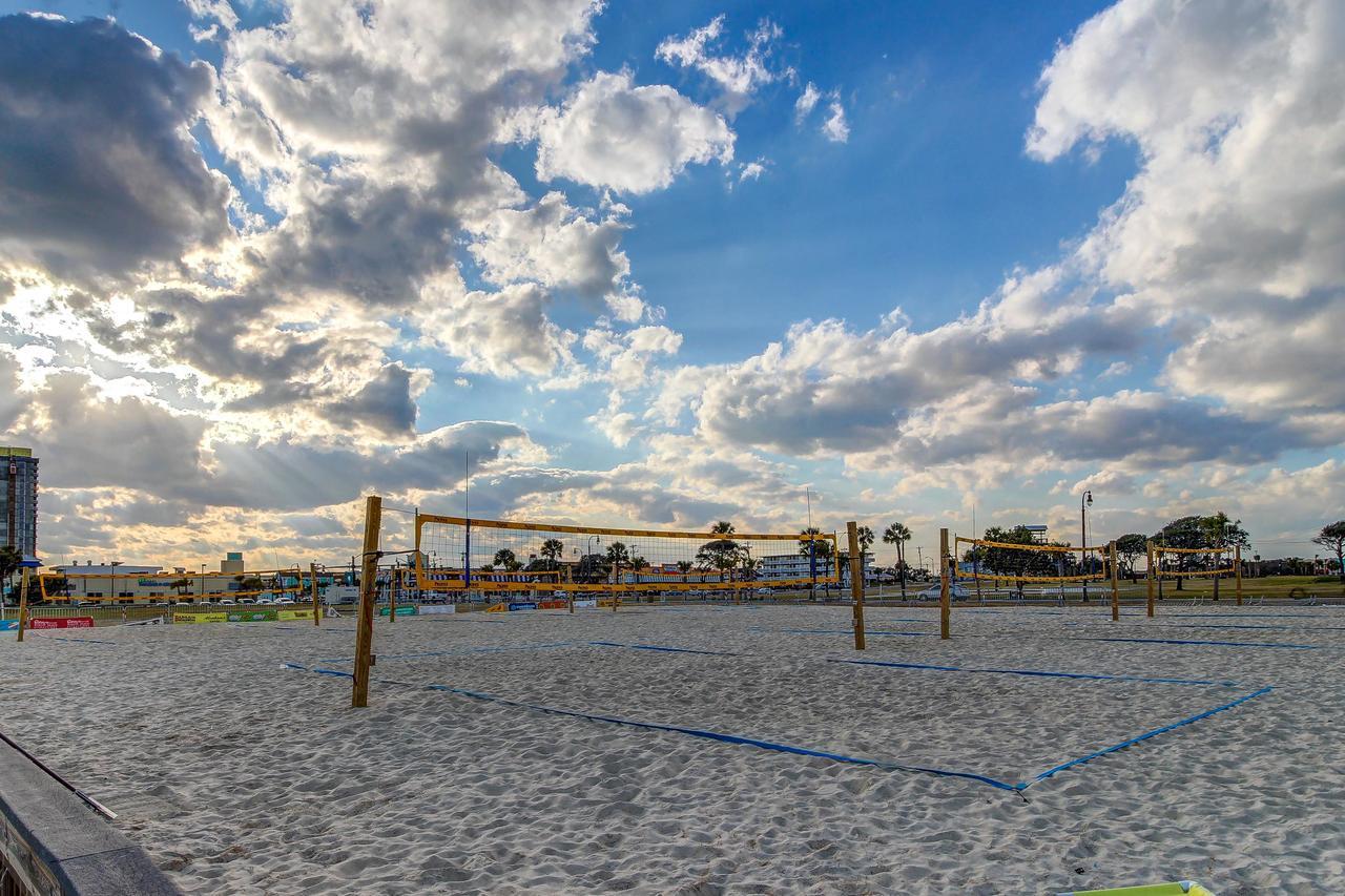 Hotel Arcadian Dunes 18-272 Myrtle Beach