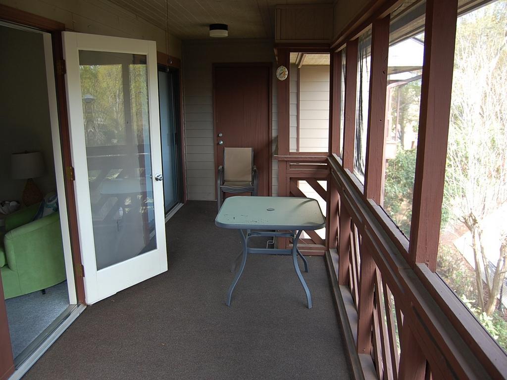 Heron Pointe Apartment *