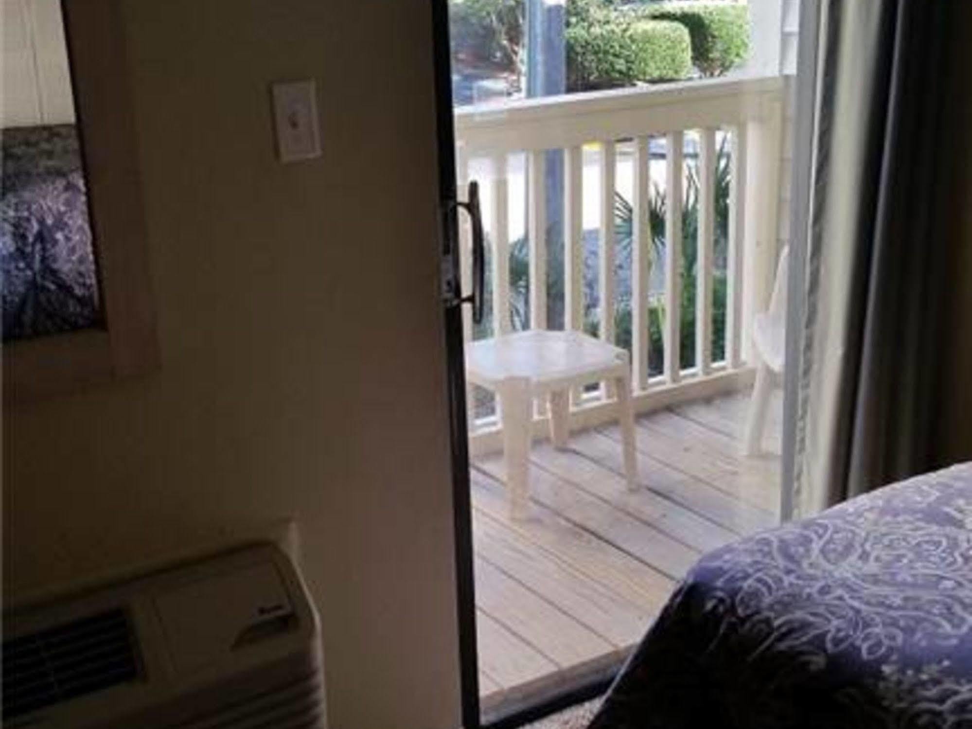 Apartment The Dunes Towers By Palmetto Vacation