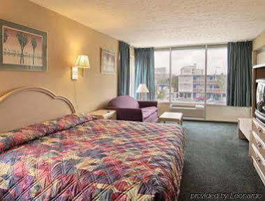 Days By Wyndham Myrtle Beach-grand Hotel 2*