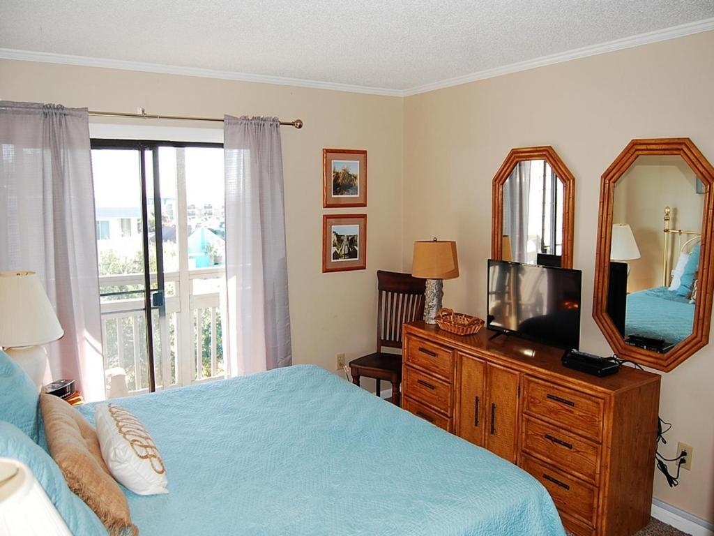 Pelicans Landing-pelicans Watch Apartment