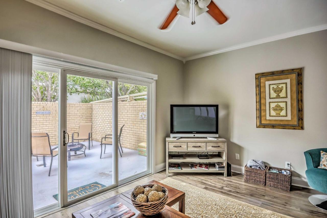 Modern Townhome - 2 Blocks To Myrtle Beachfront! Myrtle Beach
