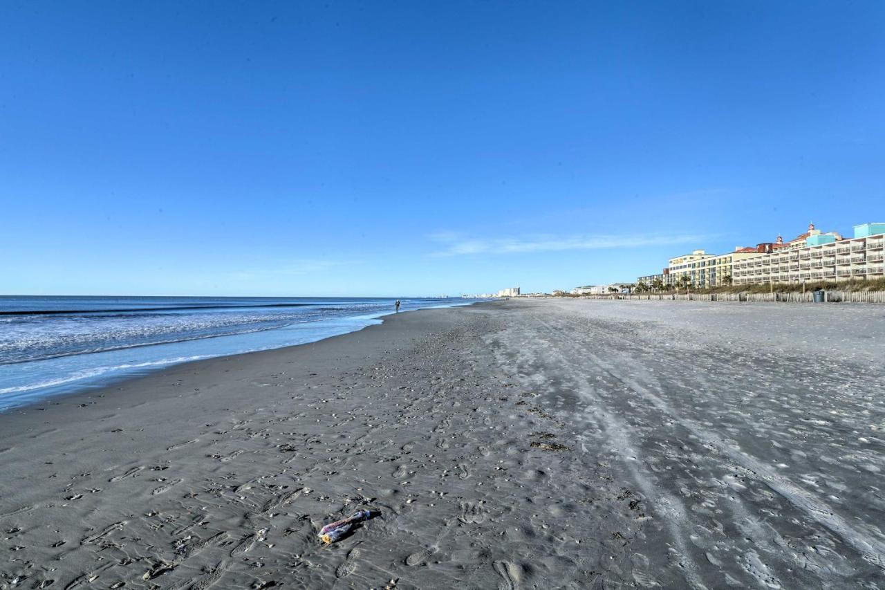 Apartment Oceanfront With Shared Deck And Access!