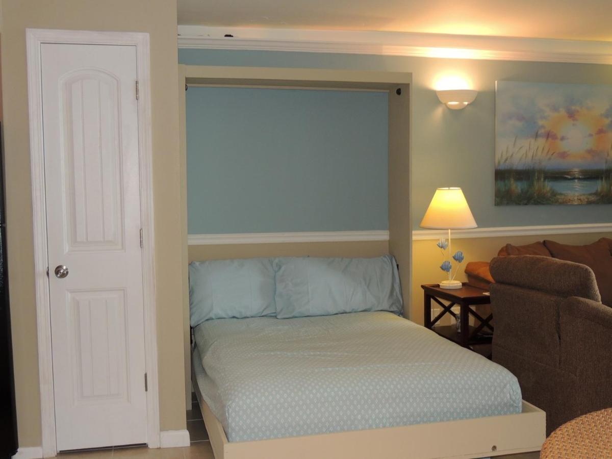 Hotel Beach Vacation *