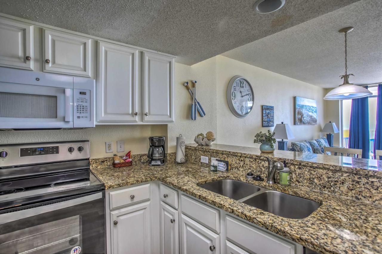 Apartment Bay Watch With Oceanfront Balcony And View *