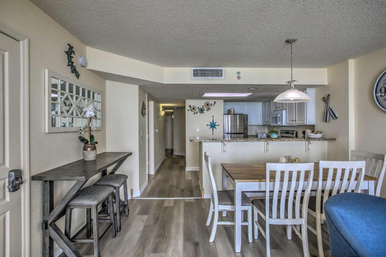 Apartment Bay Watch With Oceanfront Balcony And View