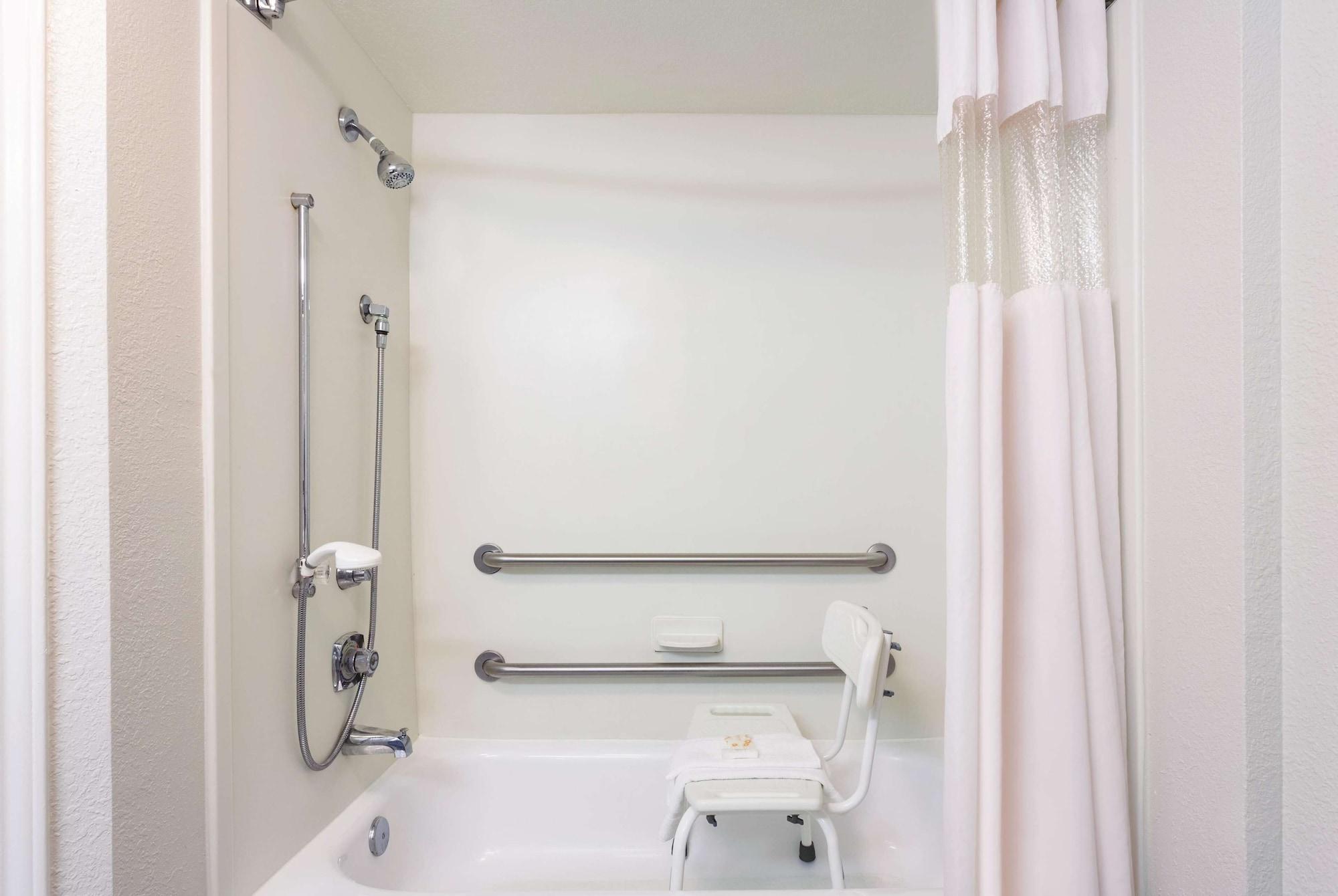 Hotel La Quinta By Wyndham Myrtle Broadway Area 3*