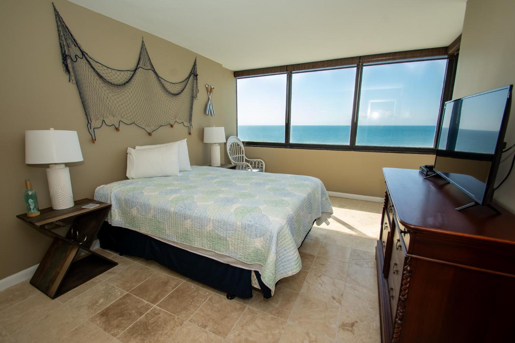 Sands Club 1114 Penthouse By Palmetto Vacation *