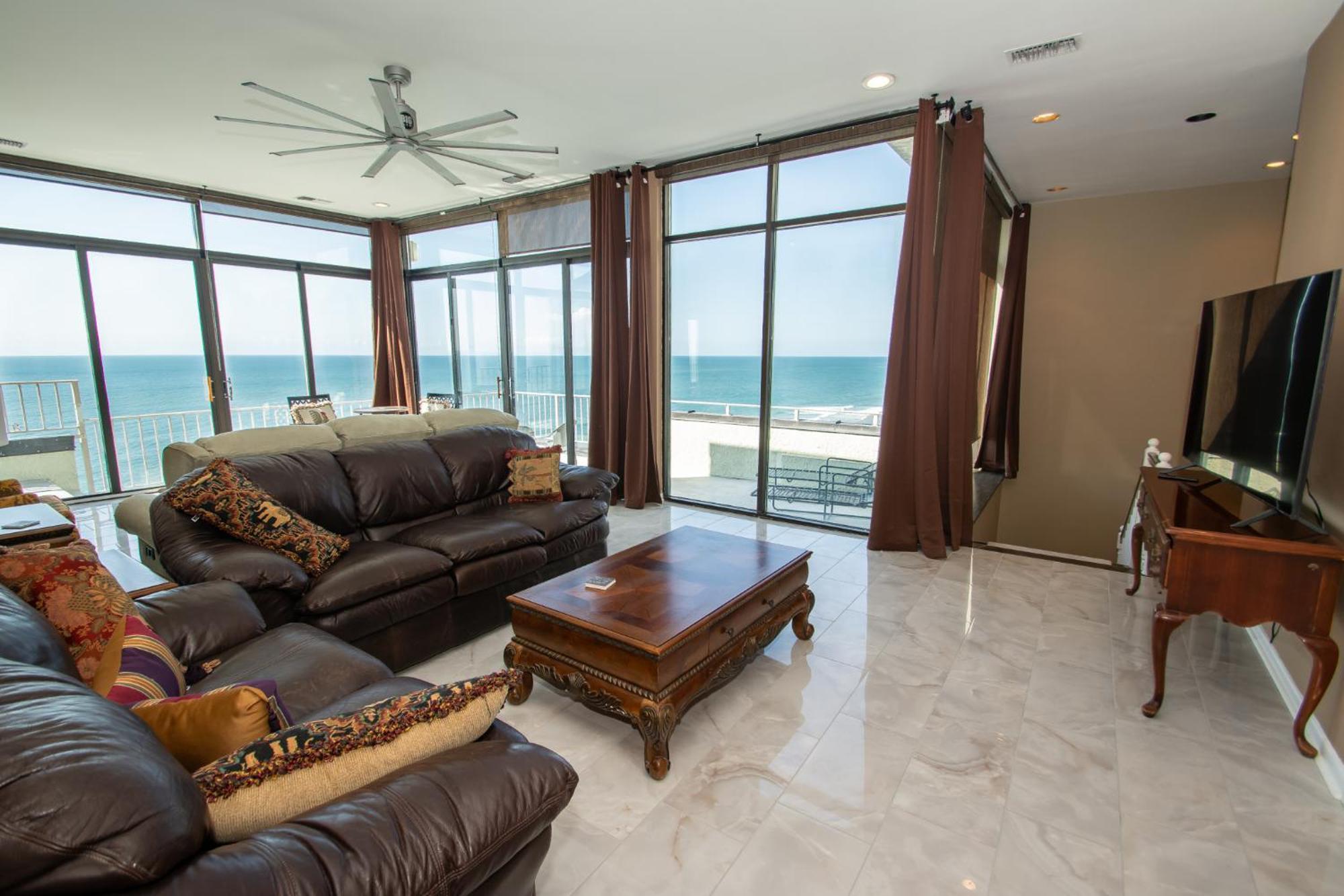 Sands Club 1114 Penthouse By Palmetto Vacation Apartment *