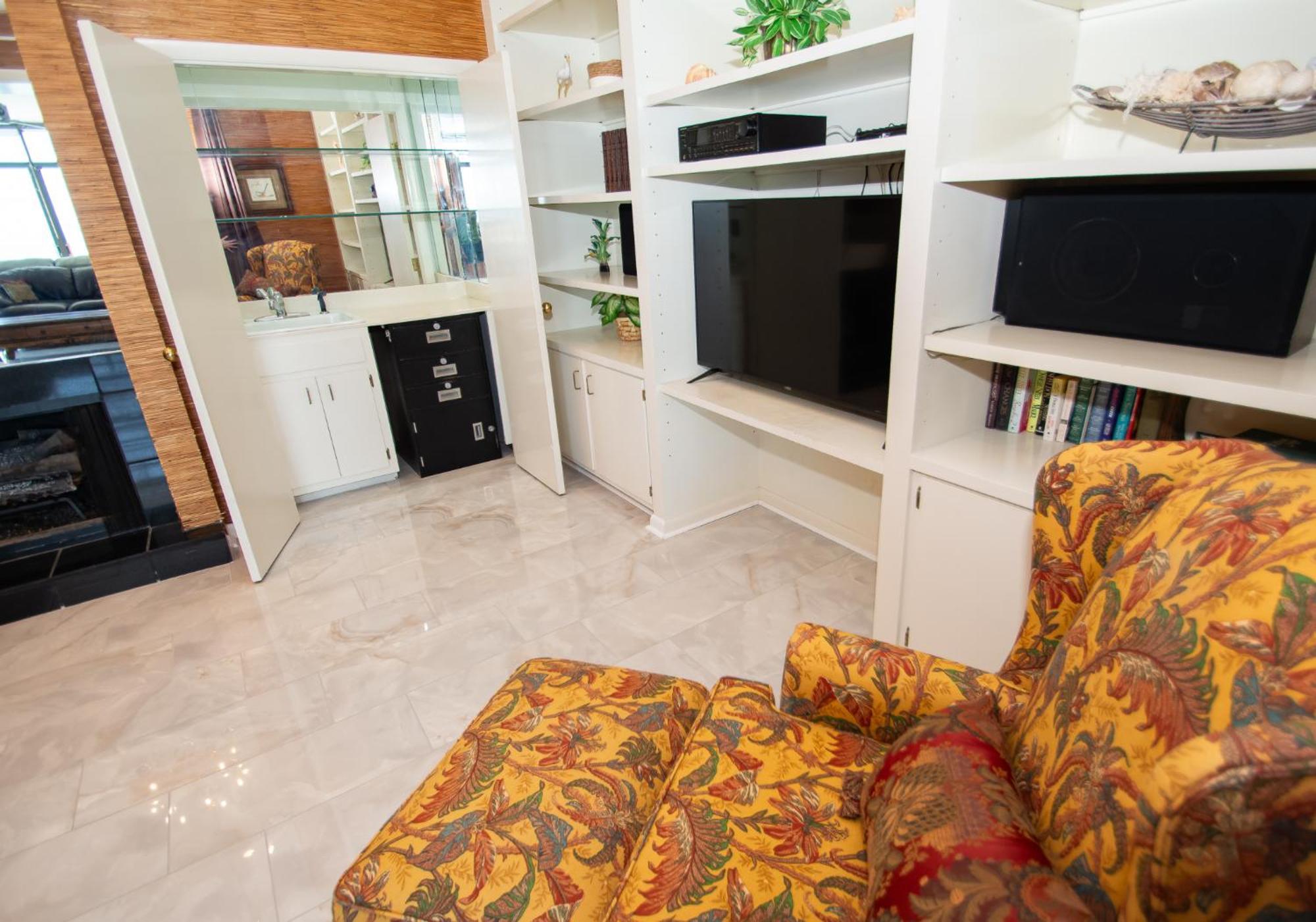 Sands Club 1114 Penthouse By Palmetto Vacation Apartment
