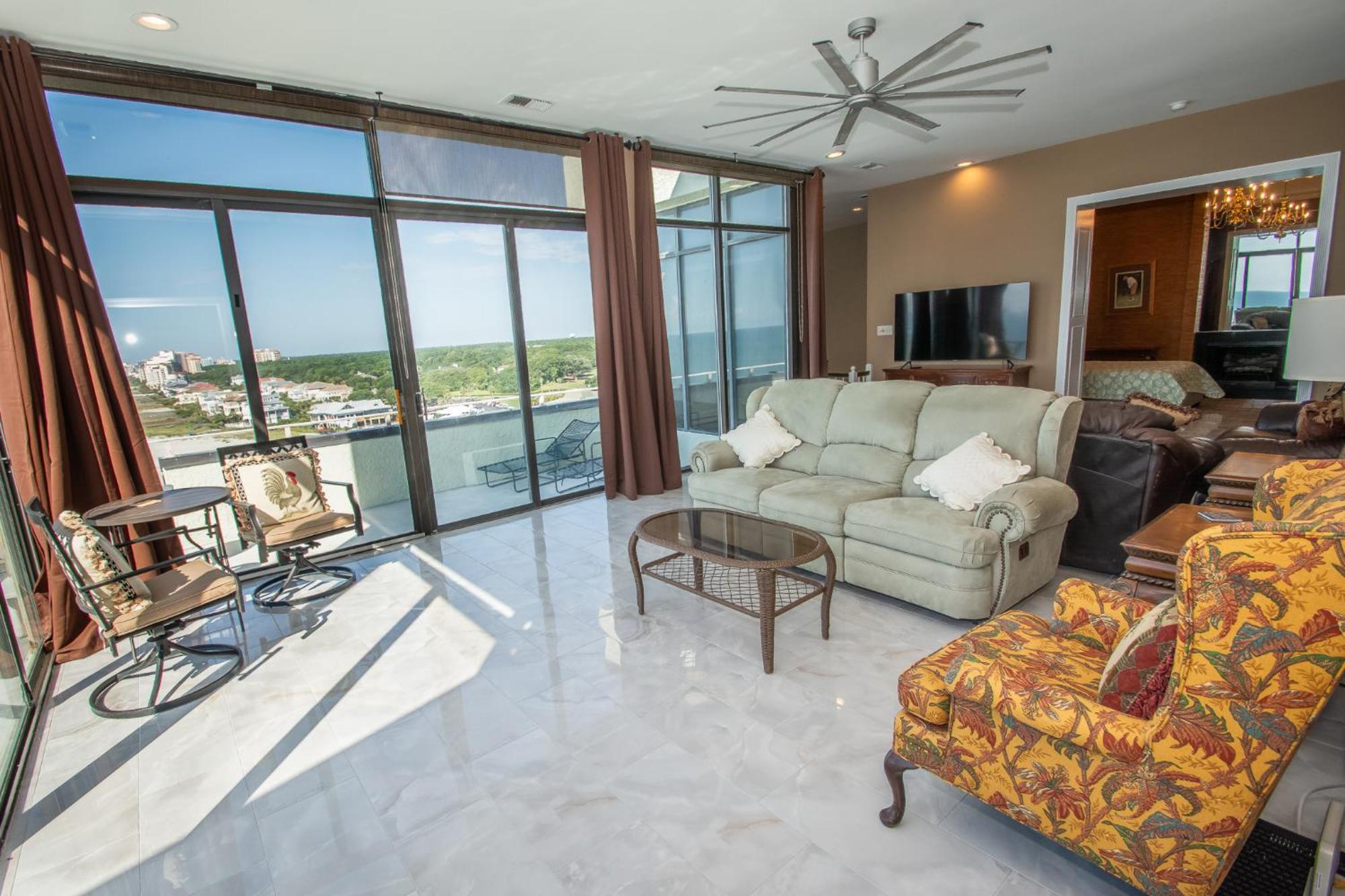 Sands Club 1114 Penthouse By Palmetto Vacation Apartment *