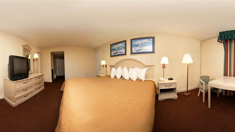Hotel Quality & Myrtle 3*