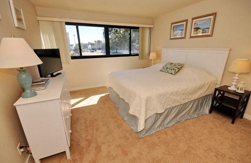 Units At Holiday Towers By Elliott Beach Rentals Hotel