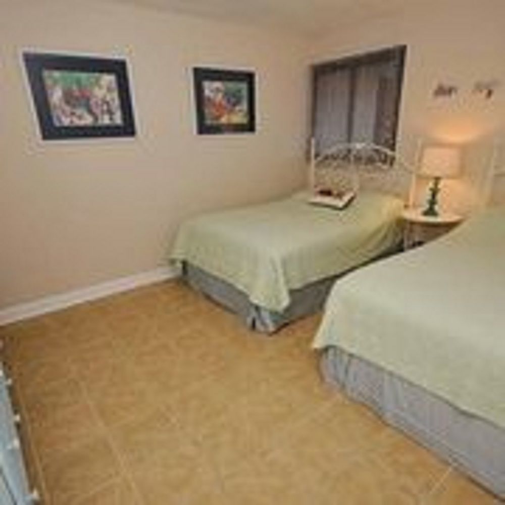 Units At Holiday Towers By Elliott Beach Rentals Hotel 3*